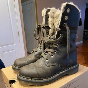 RARE FIND Doc Martin Aimilita Boots NEW IN BOX